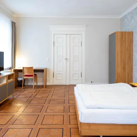 Gaestehaus Nikolai Hotel 2*